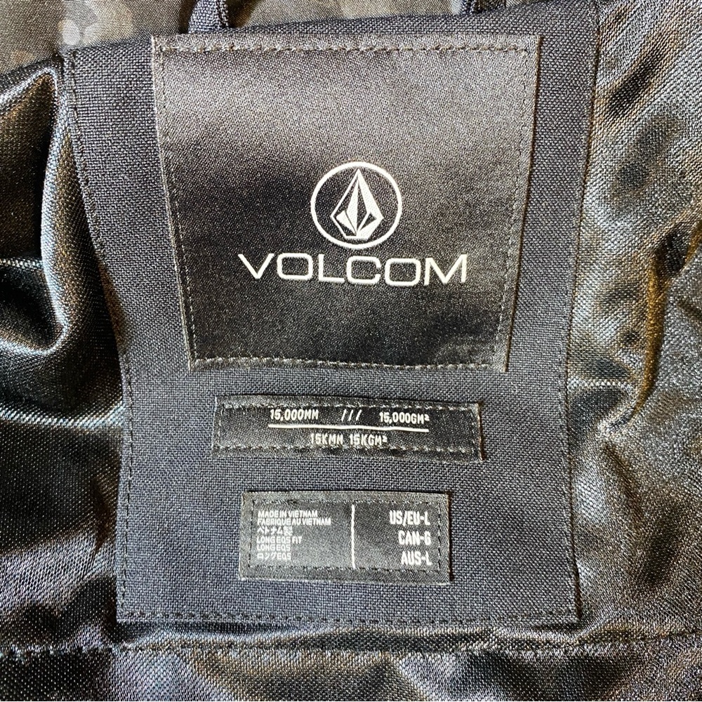 Volcom Shadow Insulated Ski Snowboard Outdoors Jacket - Women's Size L NWOT - Picture 12 of 13